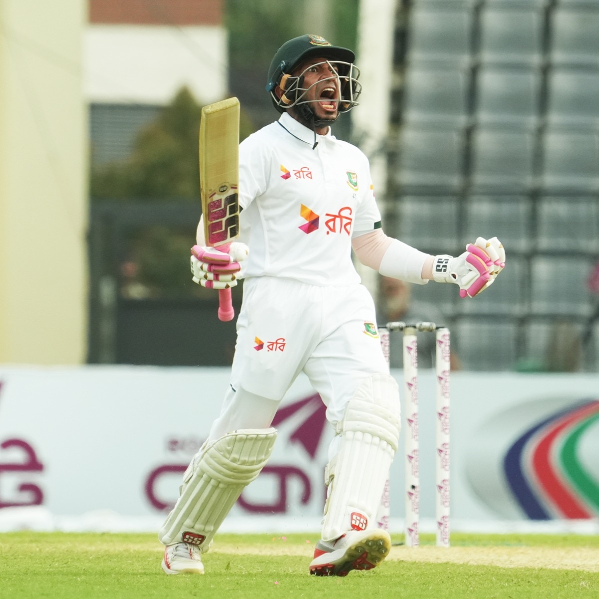 Mushfiqur Rahim century leaves Pakistan with a mountain to climb in Sylhet Test