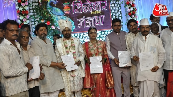 The rare gesture drew widespread praise for the groom's family. Nanded wedding