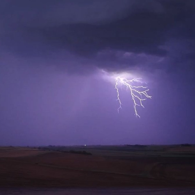 Watch: Unending lighting streak seen in the US. What was behind it?