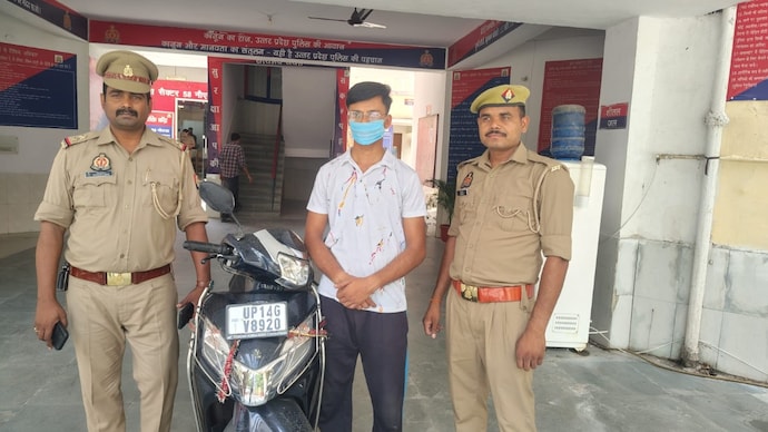 Noida Police have arrested a 26-year-old man accused of attacking women with scissors Noida