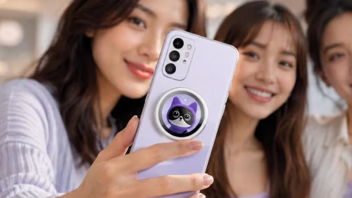 Oppo Bubble launched as a magnetic mini display accessory.
