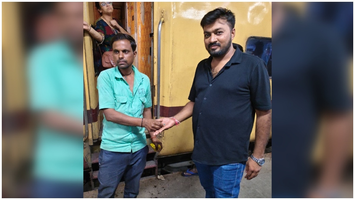 Man drops gold ring in train toilet, railway staff recover it from filthy drain