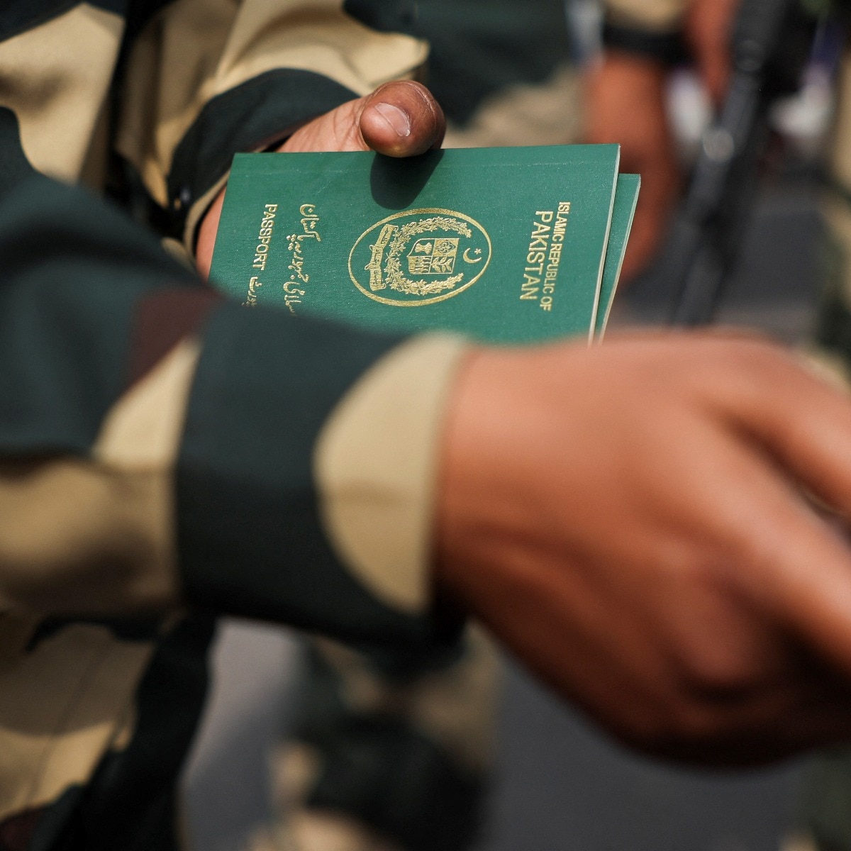 Govt mandates passport disclosure for citizenship seekers from Pak, Bangladesh