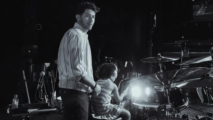 Malti Marie turns cutest backstage drummer. (Photo Credit: Instagram/ Nick Jonas) Priyanka Chopra, Nick Jonas