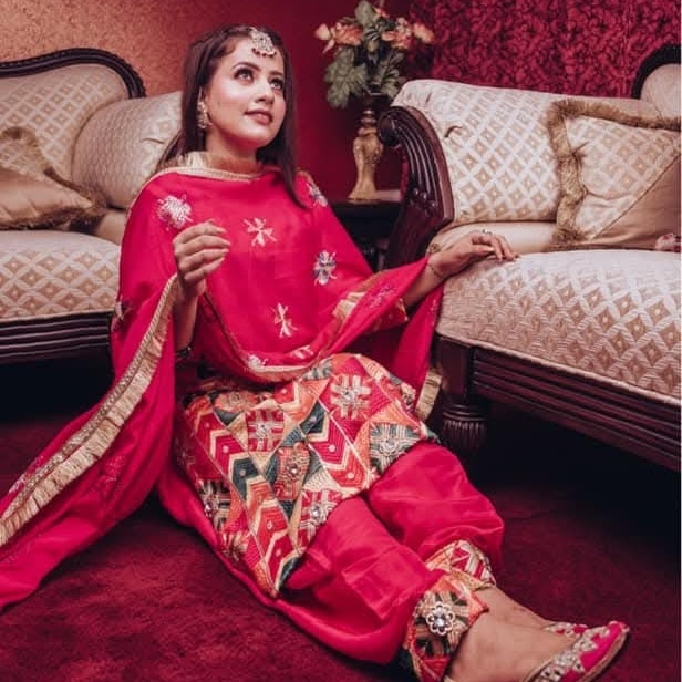 Punjabi singer Inder Kaur, kidnapped 6 days ago, found dead in Ludhiana canal