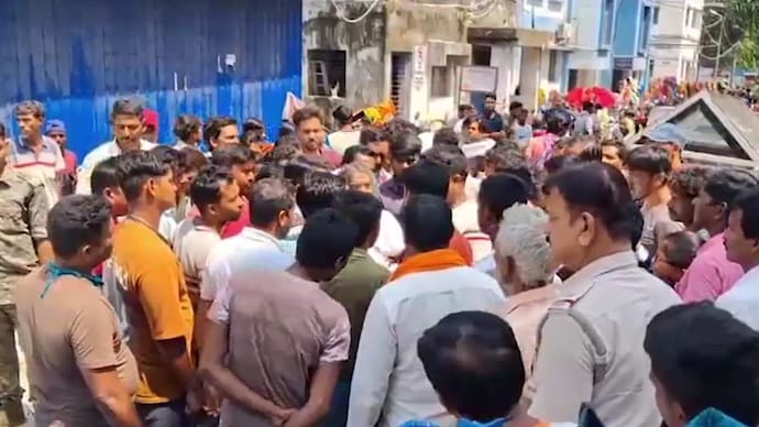 Purulia tense after BJP Shakti Kendra Pramukh found dead Purulia tense after BJP Shakti Kendra Pramukh found dead