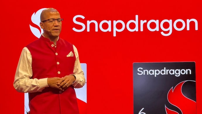 Qualcomm's senior executive Chris Patrick introduced the new mid-range Snapdragon chips. Qualcomm, snapdragon chip,