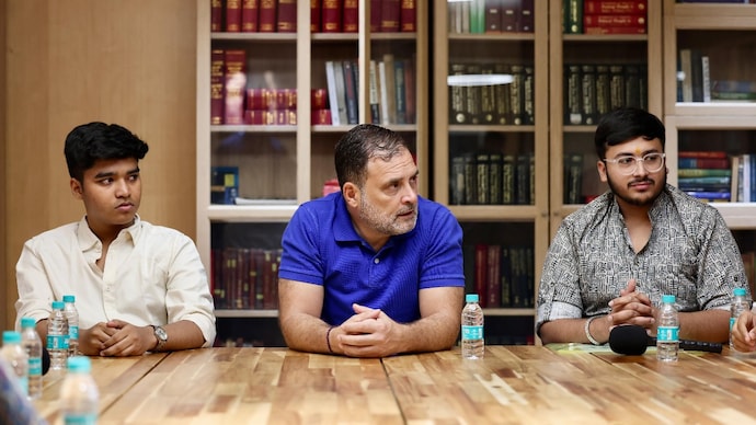 Rahul Gandhi called the students 'brilliant and brave' for speaking up. Rahul Gandhi interaction with students
