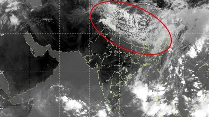 A massive cloud band stretching across large parts of north India. (Photo: IMD) Rain cloud band