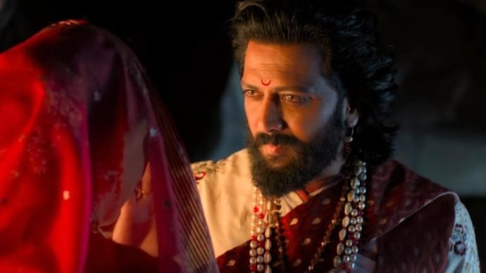 A scene from Raja Shivaji, Riteish Deshmukh's film continues to create box office records Raja Shivaji Box Office First Day: Ritesh's film beats Natsamrat to become number 2 Marathi film