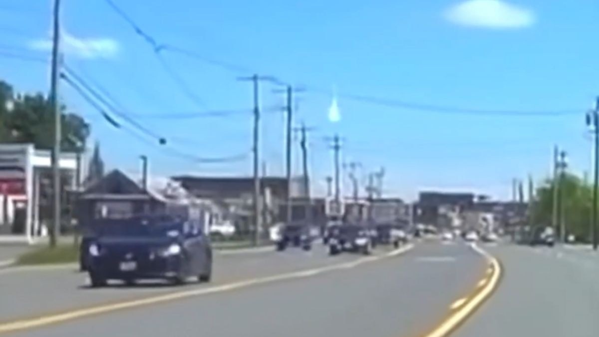 Watch: Bright meteor explodes over New England, loud boom jolts states