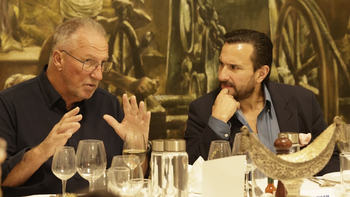 Saif honours father Tiger Pataudi with cricketer Ian Botham: He was my hero