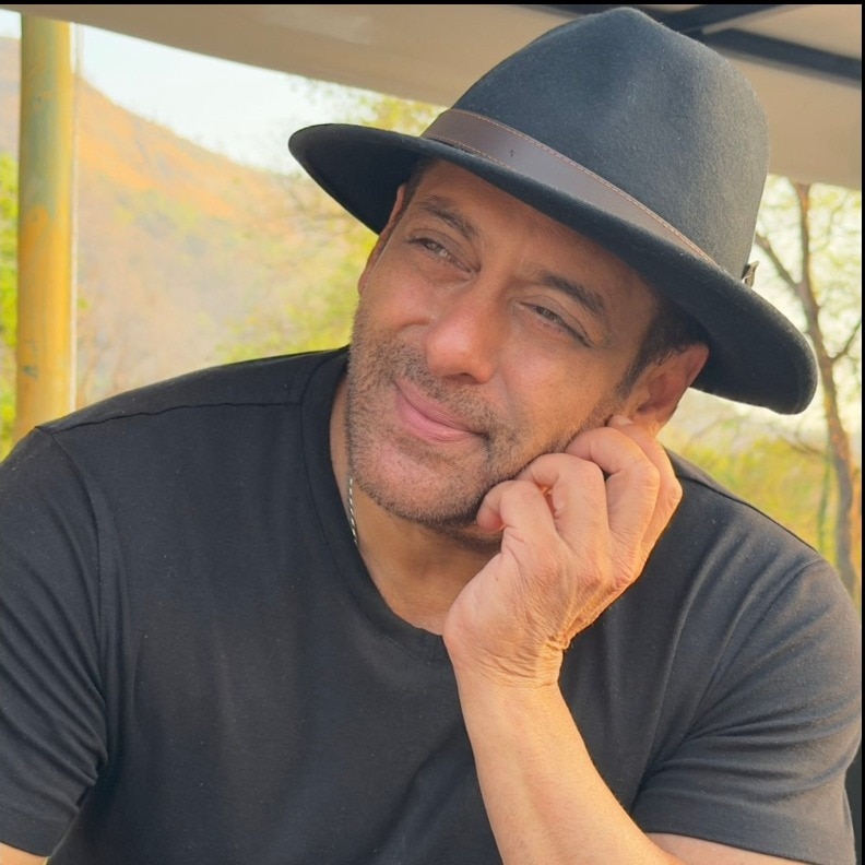 Salman Khan serves style and life lessons in viral fedora look