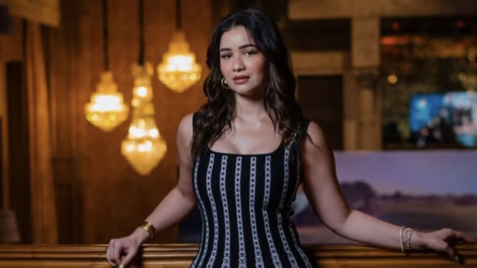 Sara Tendulkar blasts paparazzo for body-shaming 'moti' comment (Photo: @saratendulkar/Instagram) Sara Tendulkar blasts paparazzo for body-shaming 'moti' comment