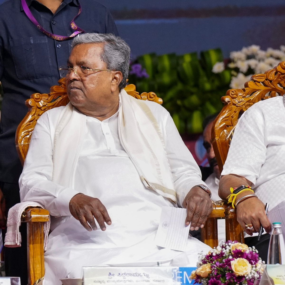 How DK Shivakumar outplayed Siddaramaiah