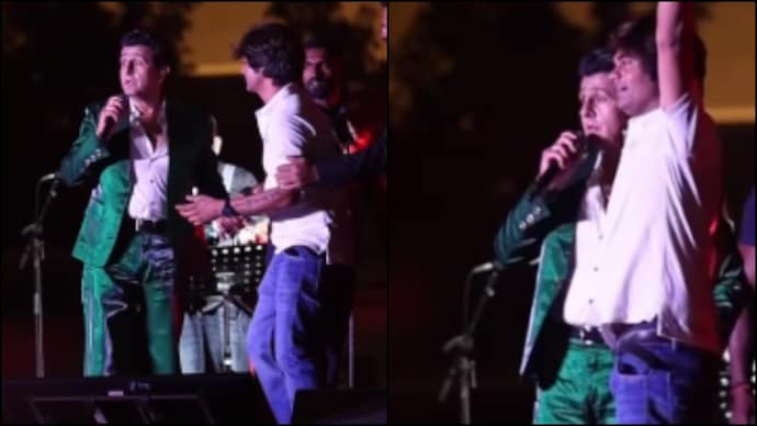 Sonu Nigam during his concert in Kolhapur. Sonu Nigam