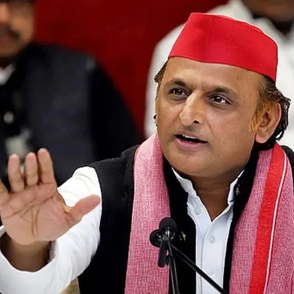 Akhilesh Yadav's '2 stool' jibe at UP Deputy CMs gets BJP's 'fit-hit' comeback