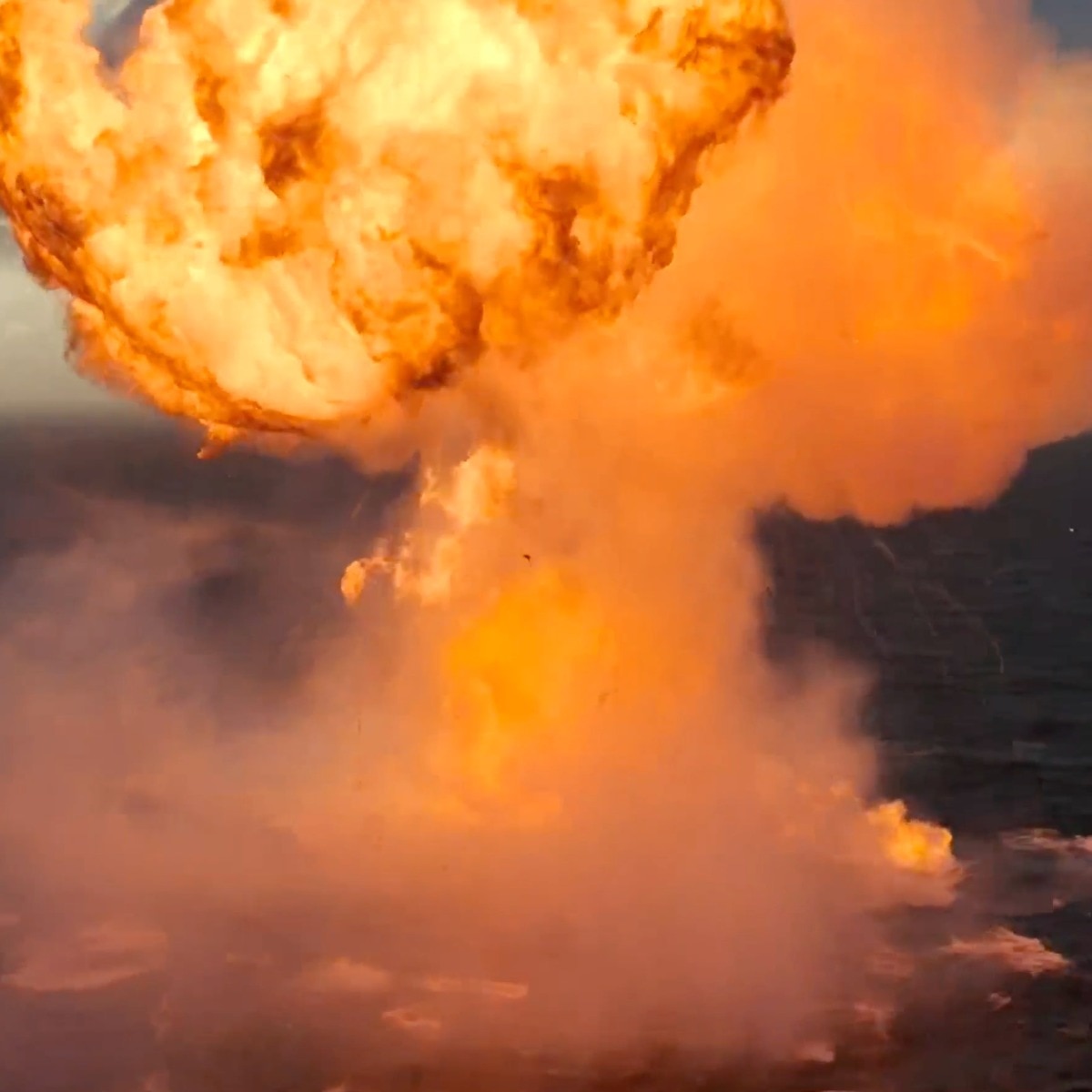 Watch: Starship explodes in Indian Ocean seconds after water landing