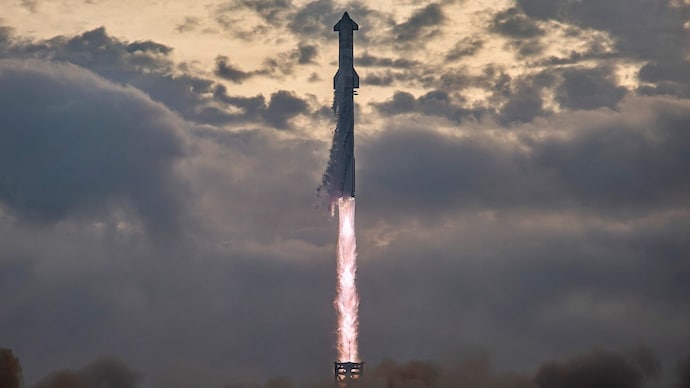Starship Super Heavy launches on 12th test flight. (Photo: SpaceX) Starship Super Heavy launch