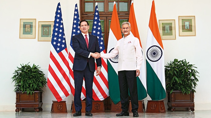 A NECESSARY RESET: US Secretary of State Marco Rubio with External Affairs Minister S. Jaishankar in New Delhi, May 24. (Photo: Reuters)