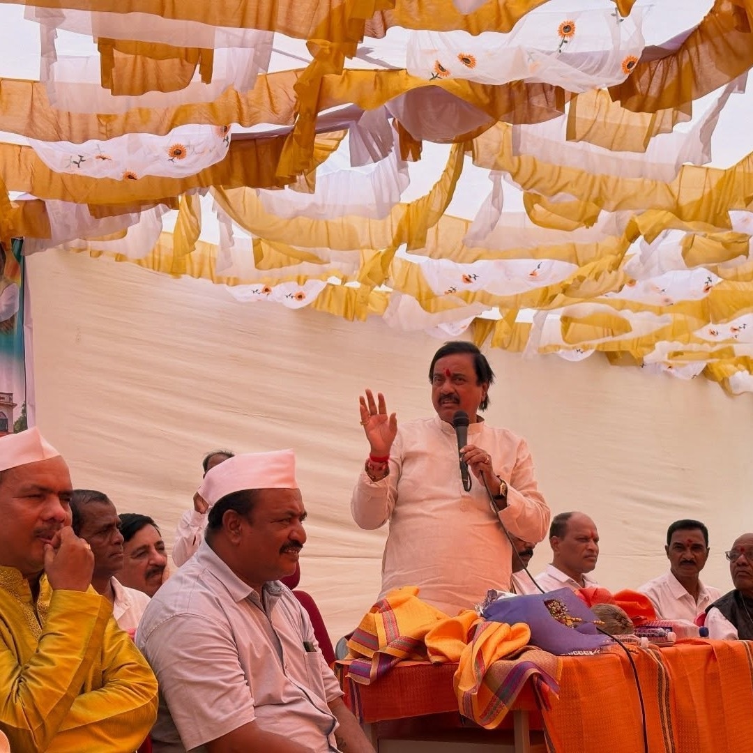 ‘Courtesy visit’ or politics? Sunil Tatkare meeting with Sharad Pawar sparks buzz