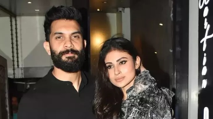 Suraj Nambiar reacts to claims about "third-party" involvement in separation from Mouni Roy. Suraj Nambiar (L), Mouni Roy (R)