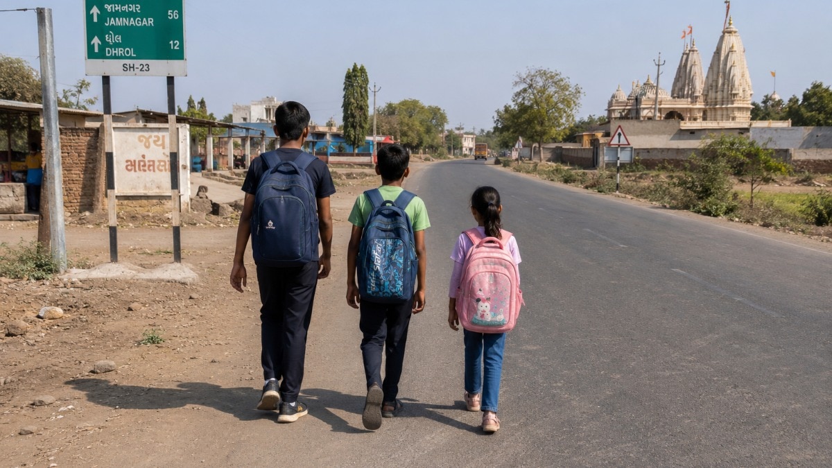 Three children flee home in Gujarat after father takes away mobile phone