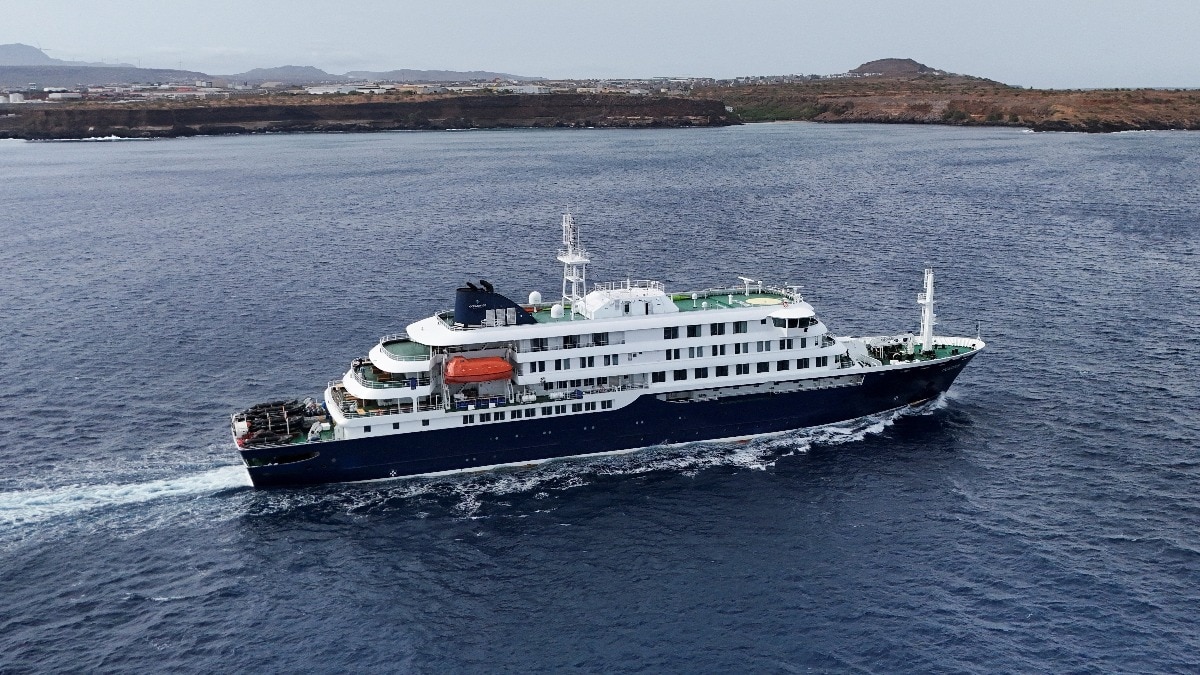 Hantavirus-hit cruise ship anchored off Spain's island, mass evacuation begins