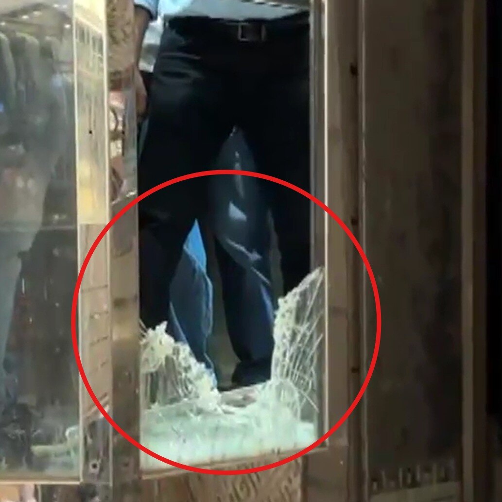 'Could not breathe': 6 trapped in Nagpur mall lift smash glass to escape