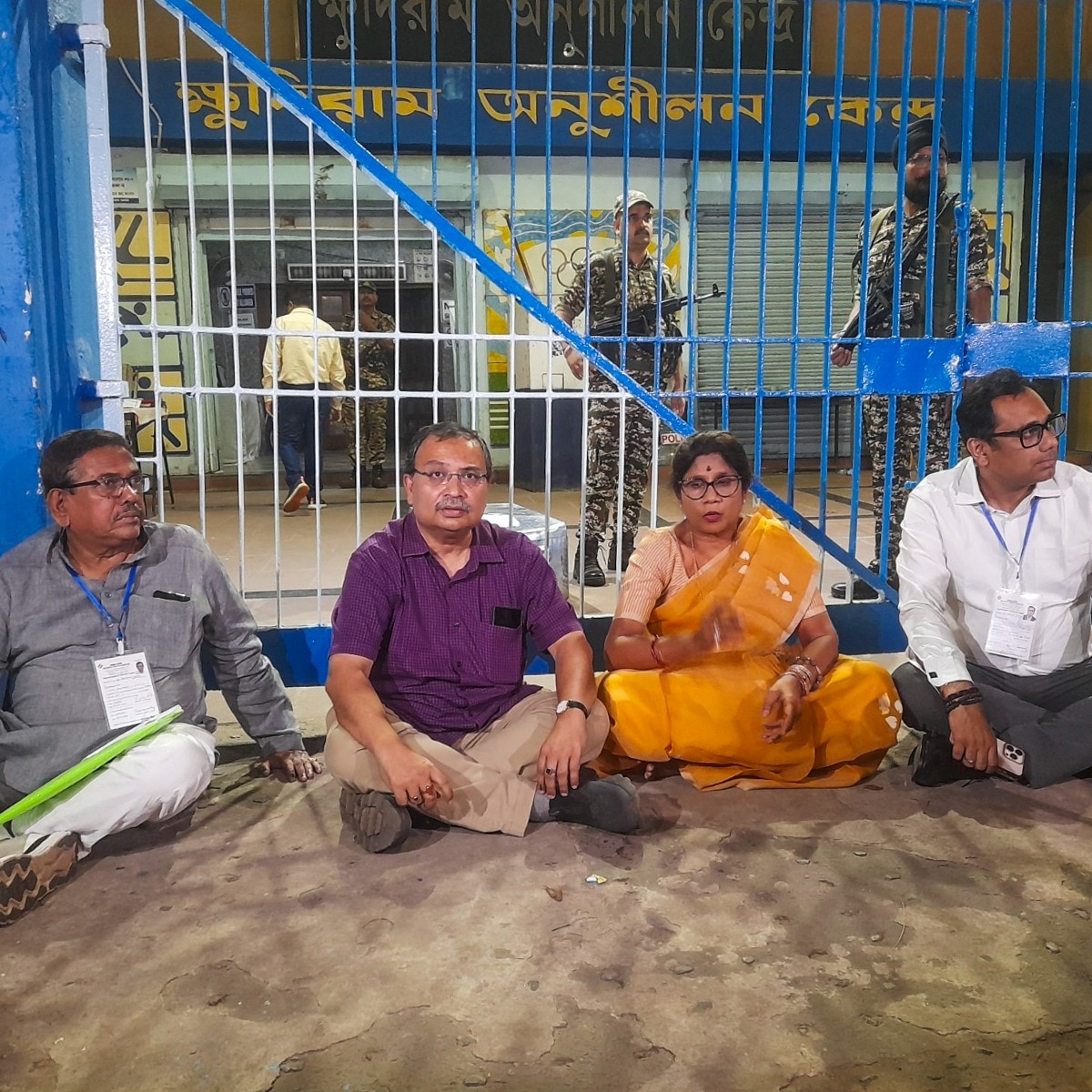 TMC delegation claims repeated CCTV disruptions in strongrooms, meets Bengal CEO