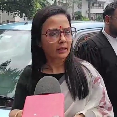Trinamool leader Mahua Moitra speaking to media outside court. (Photo: Screengrab/India Today)