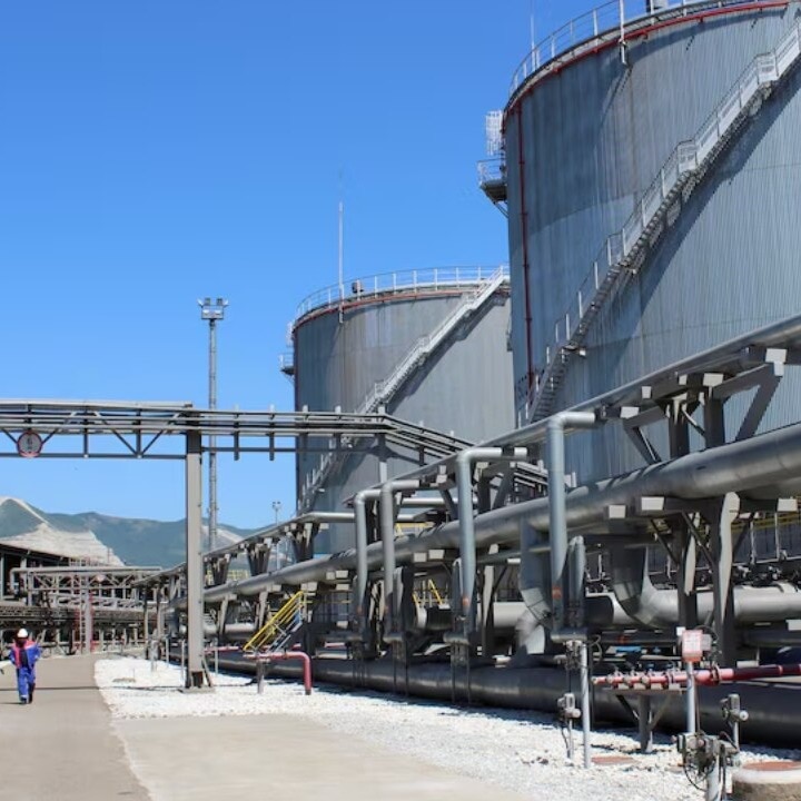 UAE to expedite new oil pipeline construction, boost capacity to bypass Hormuz