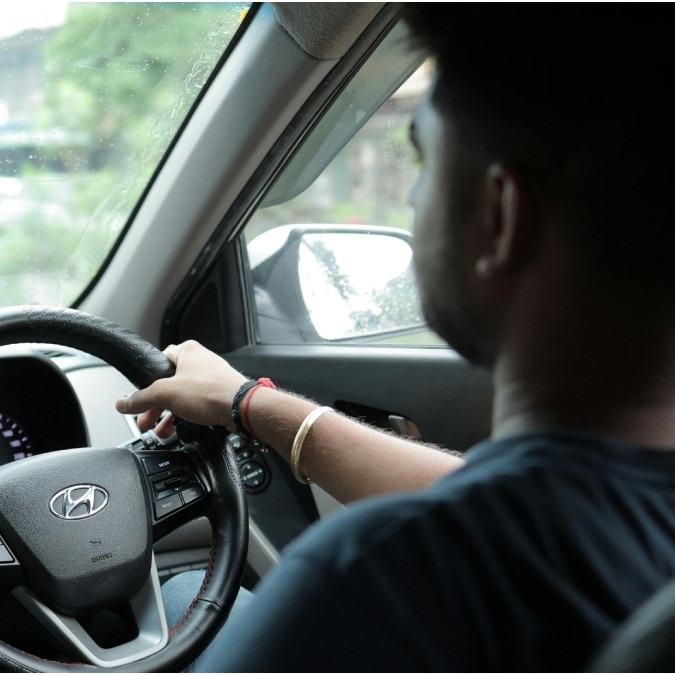 Odisha techie sends Rs 10,000 by mistake, Uber driver tracks him down to return it