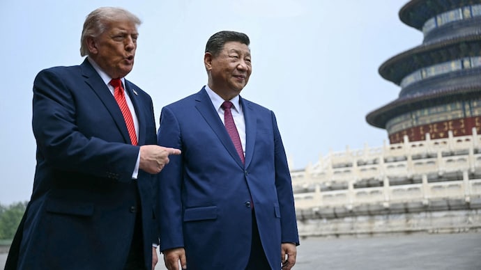 US President Donald Trump and his Chinese counterpart Xi Jinping visit the Temple of Heaven in Beijing. (Image: Reuters) US President Donald Trump and his Chinese counterpart Xi Jinping visit the Temple of Heaven in Beijing. (Image: Reuters)