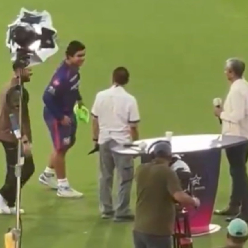 What did Gavaskar tell Vaibhav Sooryavanshi during viral feet-touching moment?