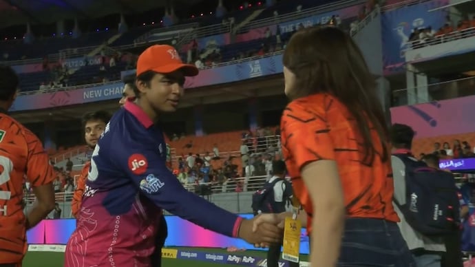 SRH owner’s handshake and brief chat with Vaibhav went viral. (ScreenGrab: JioHotstar) Vaibhav Sooryavansji, Kavya Maran. SRH vs RR, IPL 2026