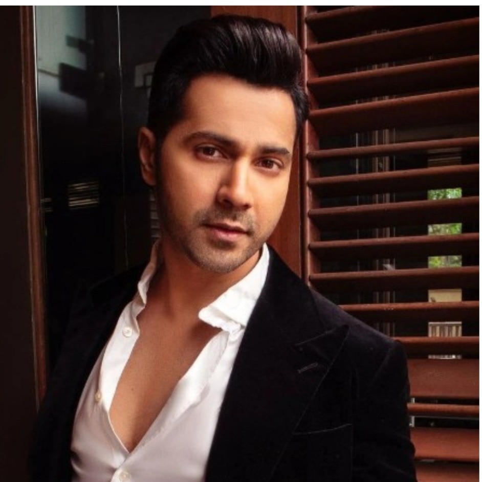 Varun Dhawan calls Dhurandhar a director's win; Ranveer Singh's fans react