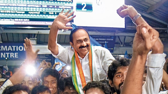 WINSOME SMILE: Congress leader V.D. Satheesan at the Ernakulam railway station in Kochi, May 5. (Photo: PTI)