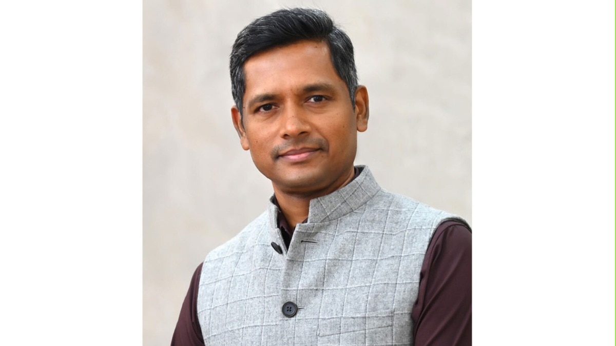 Why the furore over Rathan Kelkar’s appointment as secretary to Kerala CM Satheesan