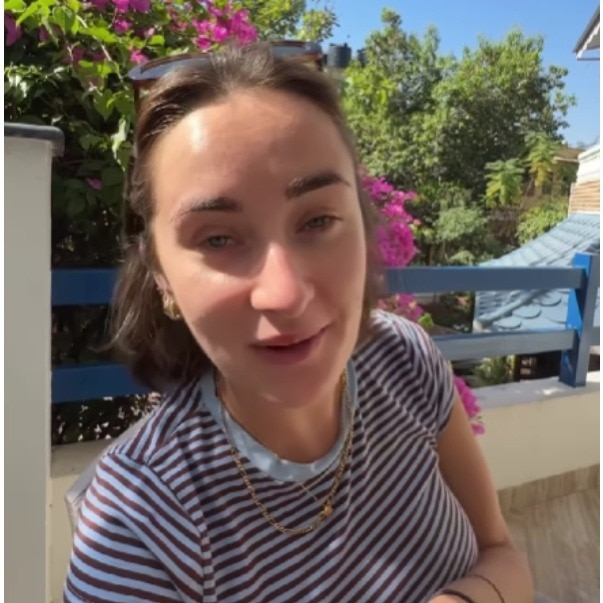 Welsh woman uses Blinkit to order outfit during India trip, the results didn’t disappoint