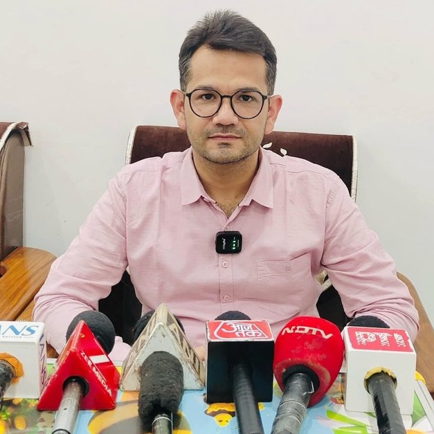 Who is Shashikant Suthar, Chemistry teacher who exposed NEET paper leak?