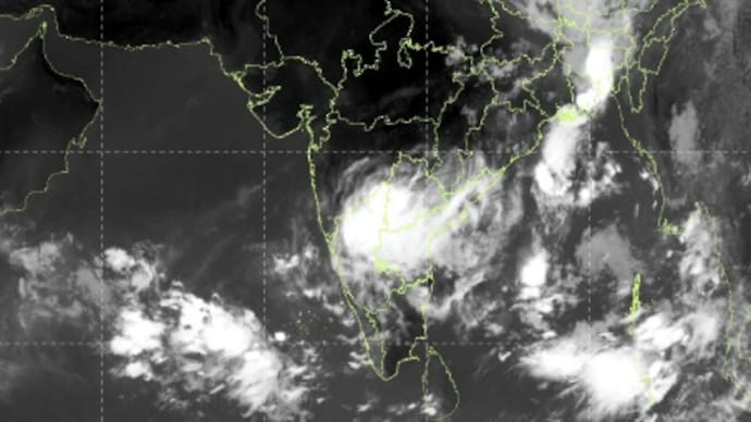 A satellite image shows weather conditons approaching India from the Bay of Bengal. (Photo: IMD) Why is India's monsoon delayed and when will it arrive?