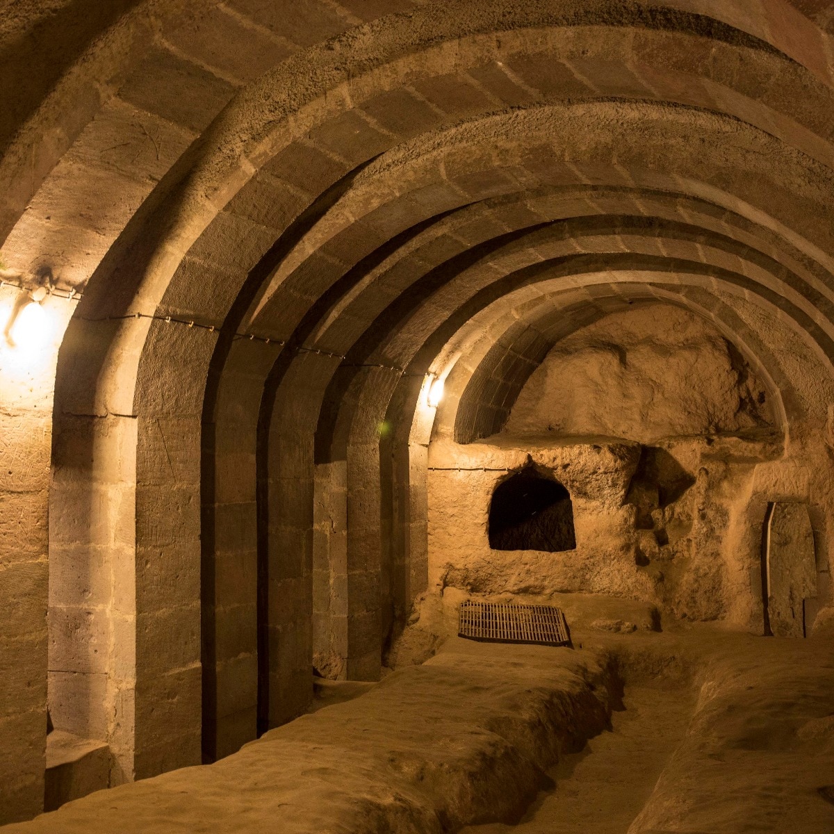 Why is there a 2,000-year-old city hidden beneath Turkey? The story of Derinkuyu