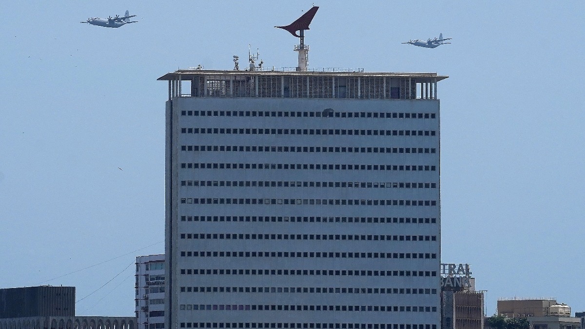 Maharashtra govt buys Mumbai's landmark Air India building for Rs 1,601 crore