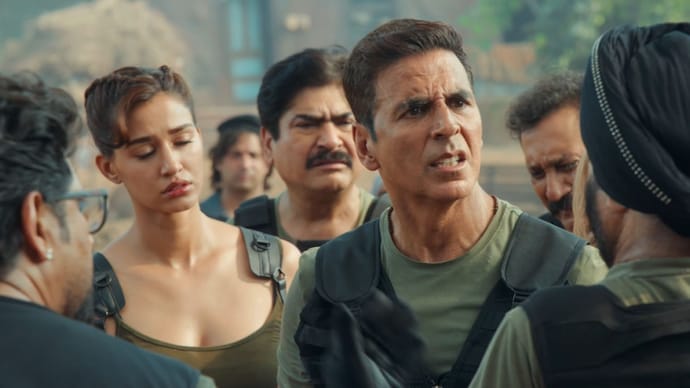 Akshay Kumar and Disha Patani in Welcome To The Jungle trailer. (Photo: Youtube screenshot)