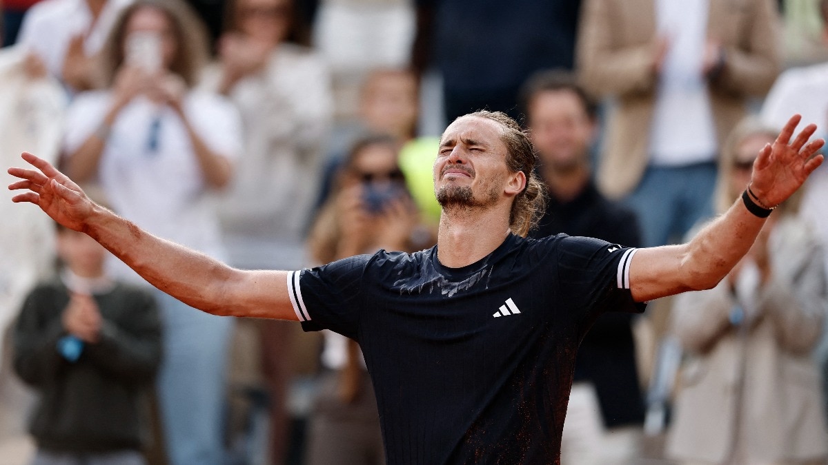 Watch: Zverev breaks down in tears after winning maiden Gran