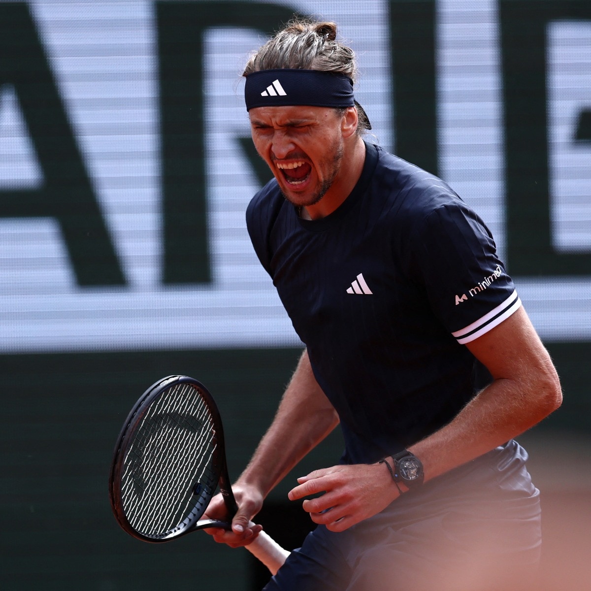 Alexander Zverev takes cheeky dig at father after reaching French Open final