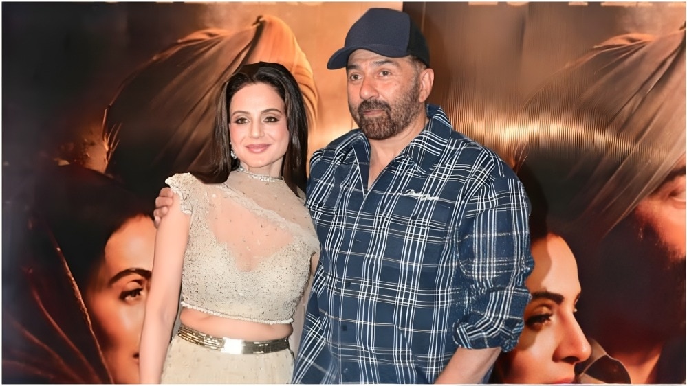 Ameesha Patel and Sunny Deol at Gadar's 25 years of celebration