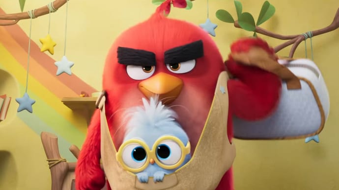 The Angry Birds Movie 3 trailer shows Red balancing fatherhood and danger. (Photo: YouTube video screengrab)