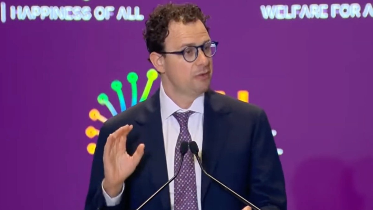 Anthropic CEO Dario Amodei says AI could cause sig